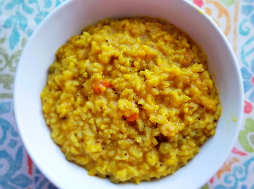 Rice and lentil Porridge with Vegetables (Masala Khichdi)